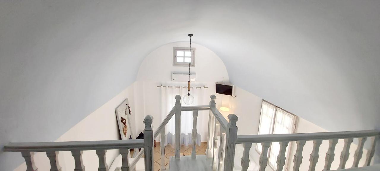 Santorini Mesotopos Fira  Luaran gambar